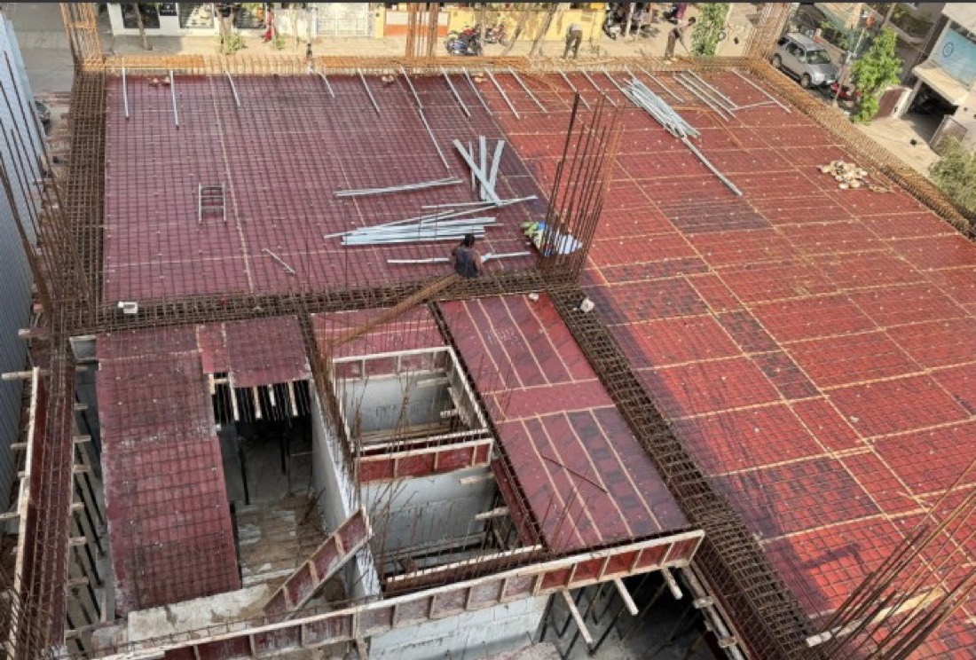 Reinforced concrete and rebar roof deck under construction